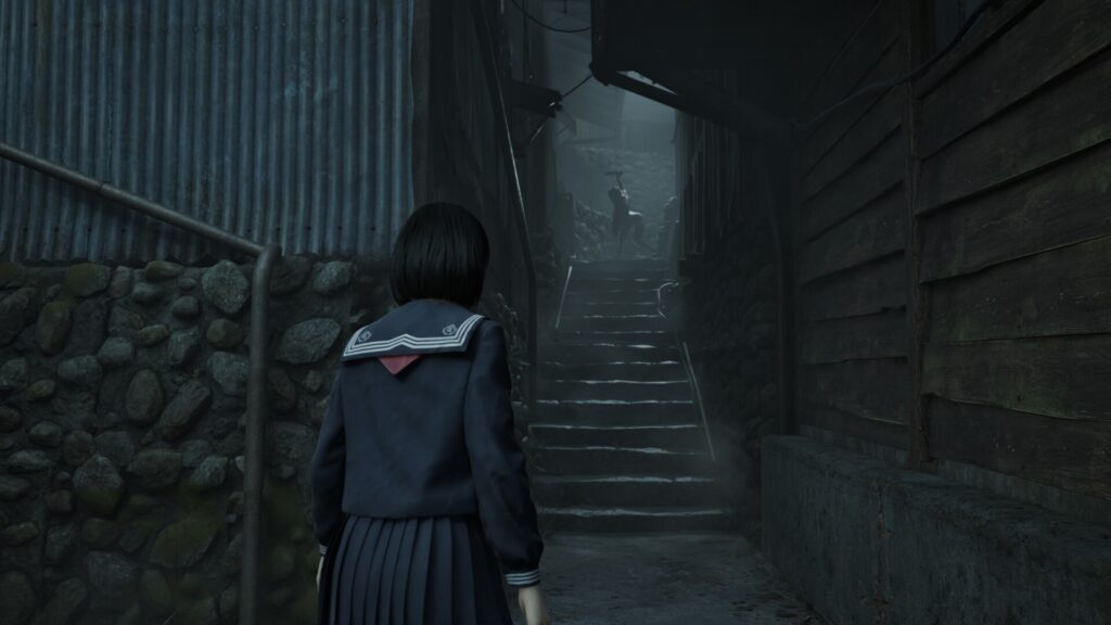 Silent Hill f gameplay showcasing dark horror environment on PC